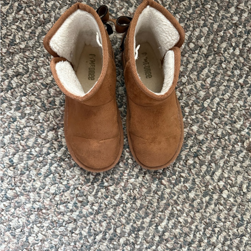 Gymboree Tan Kids Boots with White Lining